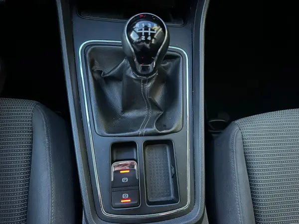 SEAT Leon ST 1.6 TDI S&S Style 11