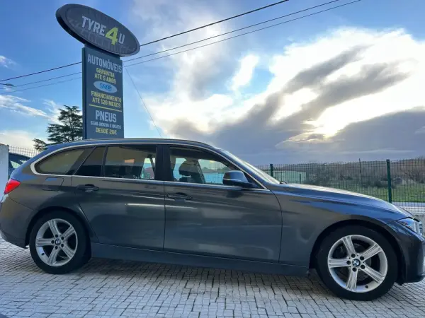 BMW 318 d Touring Auto Sport 9