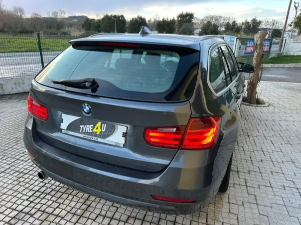 BMW 318 d Touring Auto Sport 14