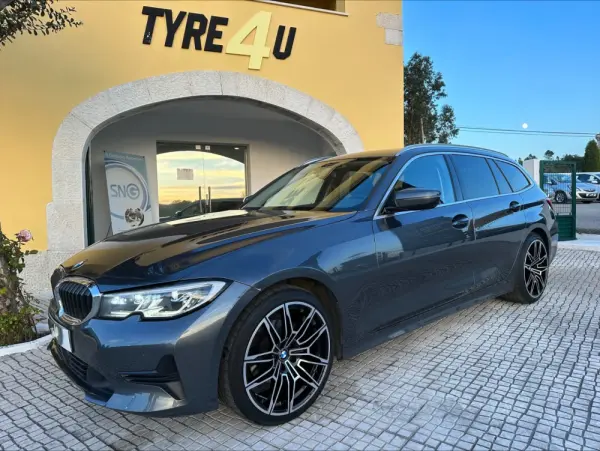 BMW 318 d Touring Advantage Auto 3