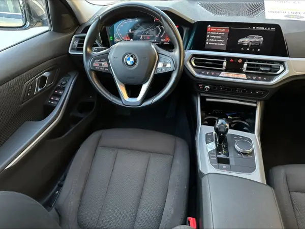 BMW 318 d Touring Advantage Auto 5