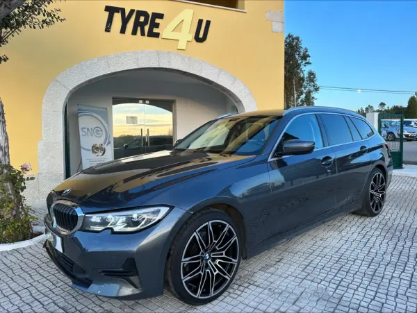 BMW 318 d Touring Advantage Auto 12