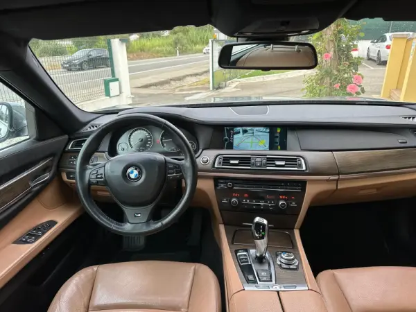 BMW 730 d Pack M 2