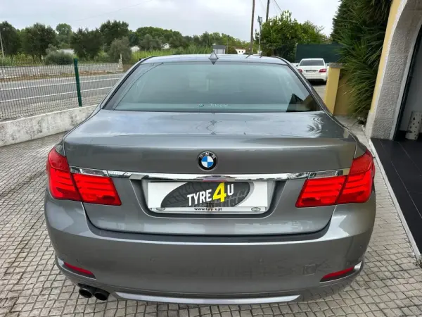 BMW 730 d Pack M 12
