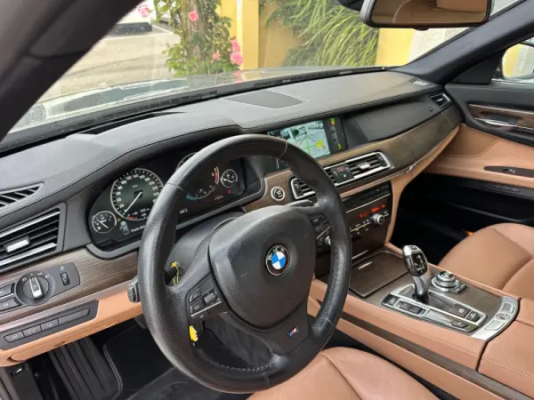 BMW 730 d Pack M 16
