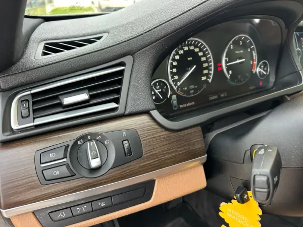 BMW 730 d Pack M 19