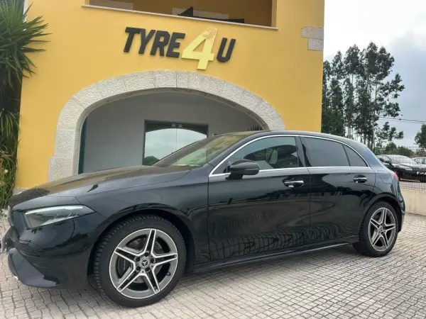Mercedes-Benz A 250 e AMG Line 9