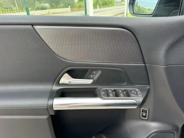 Mercedes-Benz B 250 e Style Plus 18