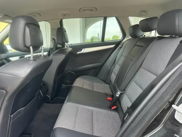 Mercedes-Benz C 200 CDi Avantgarde BE 12