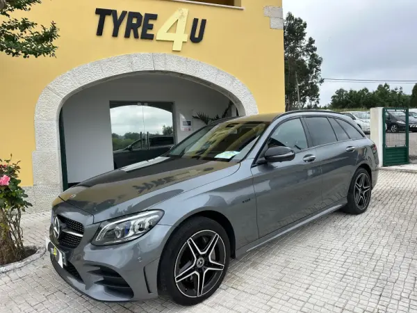 Mercedes-Benz C 300 de T 9G-TRONIC AMG Line 2