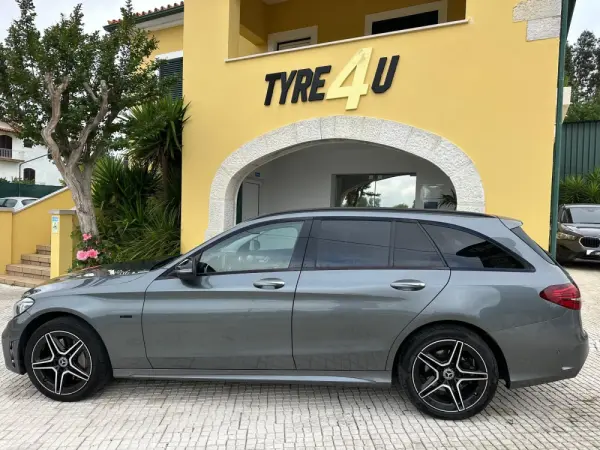 Mercedes-Benz C 300 de T 9G-TRONIC AMG Line 3