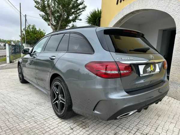 Mercedes-Benz C 300 de T 9G-TRONIC AMG Line 6