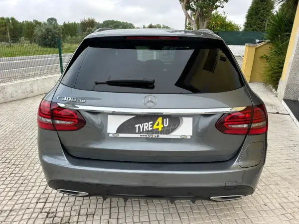 Mercedes-Benz C 300 de T 9G-TRONIC AMG Line 7