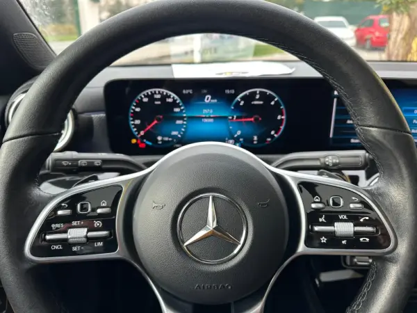 Mercedes-Benz CLA 180 d Shooting Brake Style Aut. 18