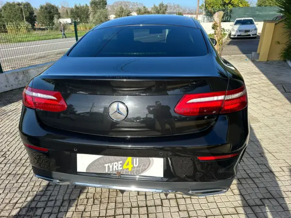 Mercedes-Benz E 250 AMG 13