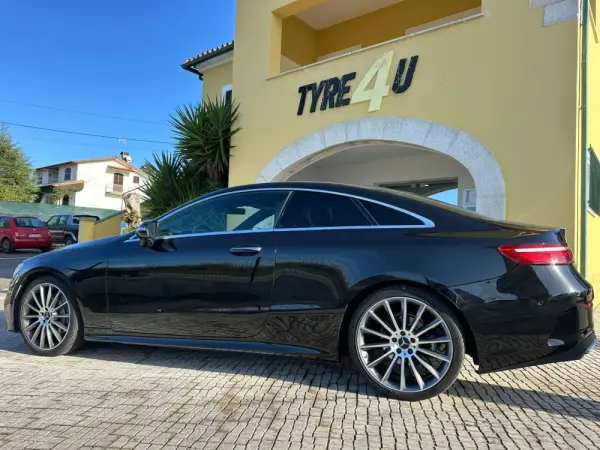 Mercedes-Benz E 250 AMG 14