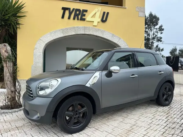 MINI Countryman Cooper D 7