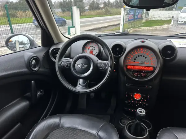 MINI Countryman Cooper D 18