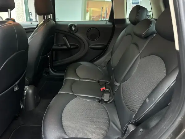 MINI Countryman Cooper D 21