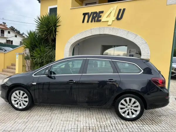 Opel Astra Caravan 1.7 CDTi Cosmo 2