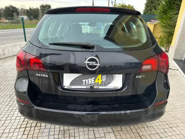 Opel Astra Caravan 1.7 CDTi Cosmo 5