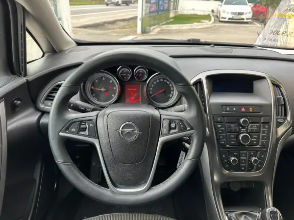 Opel Astra Caravan 1.7 CDTi Cosmo 15