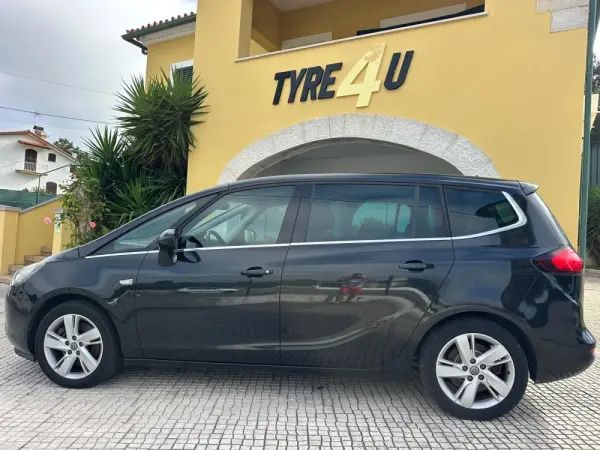 Opel Zafira 1.6 CDTi Cosmo 17