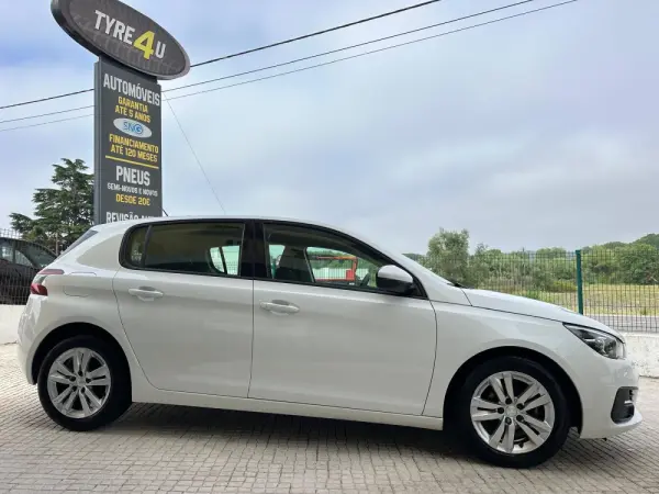 Peugeot 308 1.5 BlueHDi Style 8