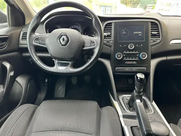 Renault Mégane 1.5 dCi Zen 11