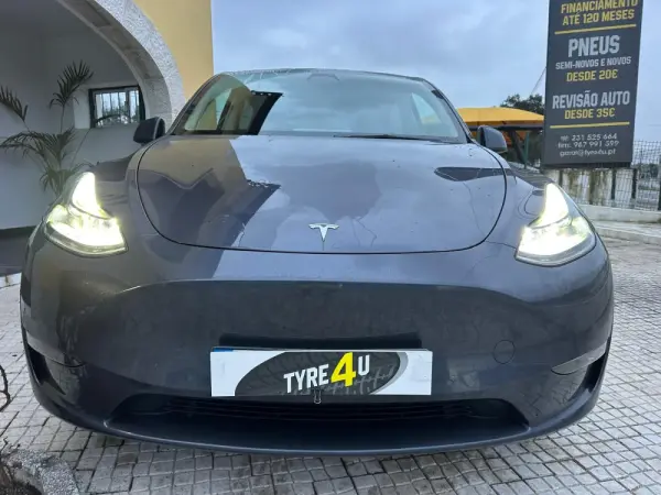 Tesla Model Y Long Range Tração Integral 24