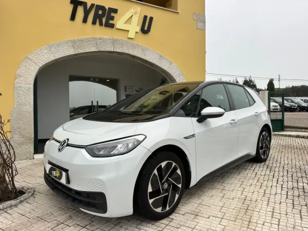 Volkswagen ID.3 Pro Performance Tech 1