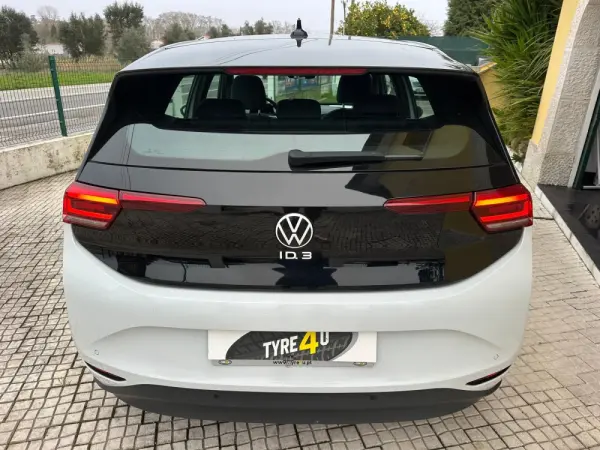 Volkswagen ID.3 Pro Performance Tech 16