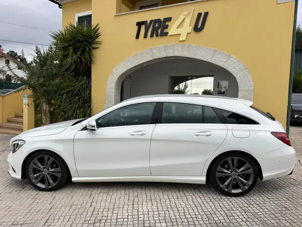 Mercedes-Benz CLA 180 d Shooting Brake Urban Aut. 2