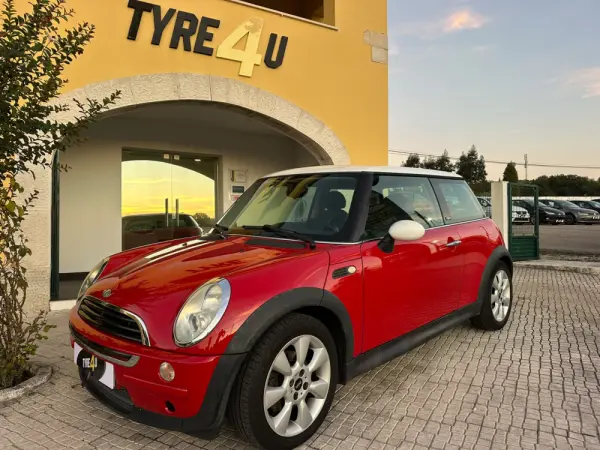 MINI 3 Portas One D 8