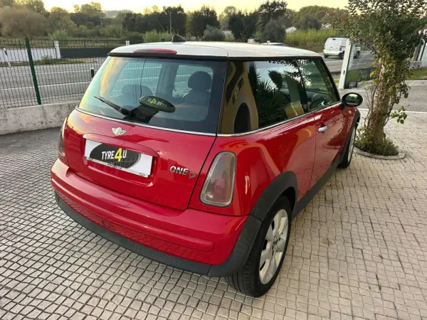MINI 3 Portas One D 3