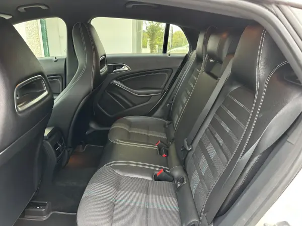Mercedes-Benz CLA 180 d Shooting Brake Urban Aut. 16