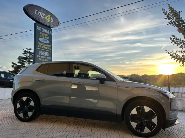 Volvo EX30 69 kWh Single Motor Extended Range Core 2