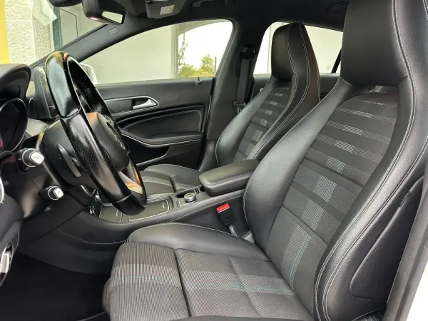 Mercedes-Benz CLA 180 d Shooting Brake Urban Aut. 13