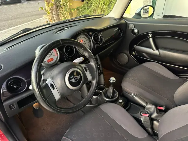 MINI 3 Portas One D 12
