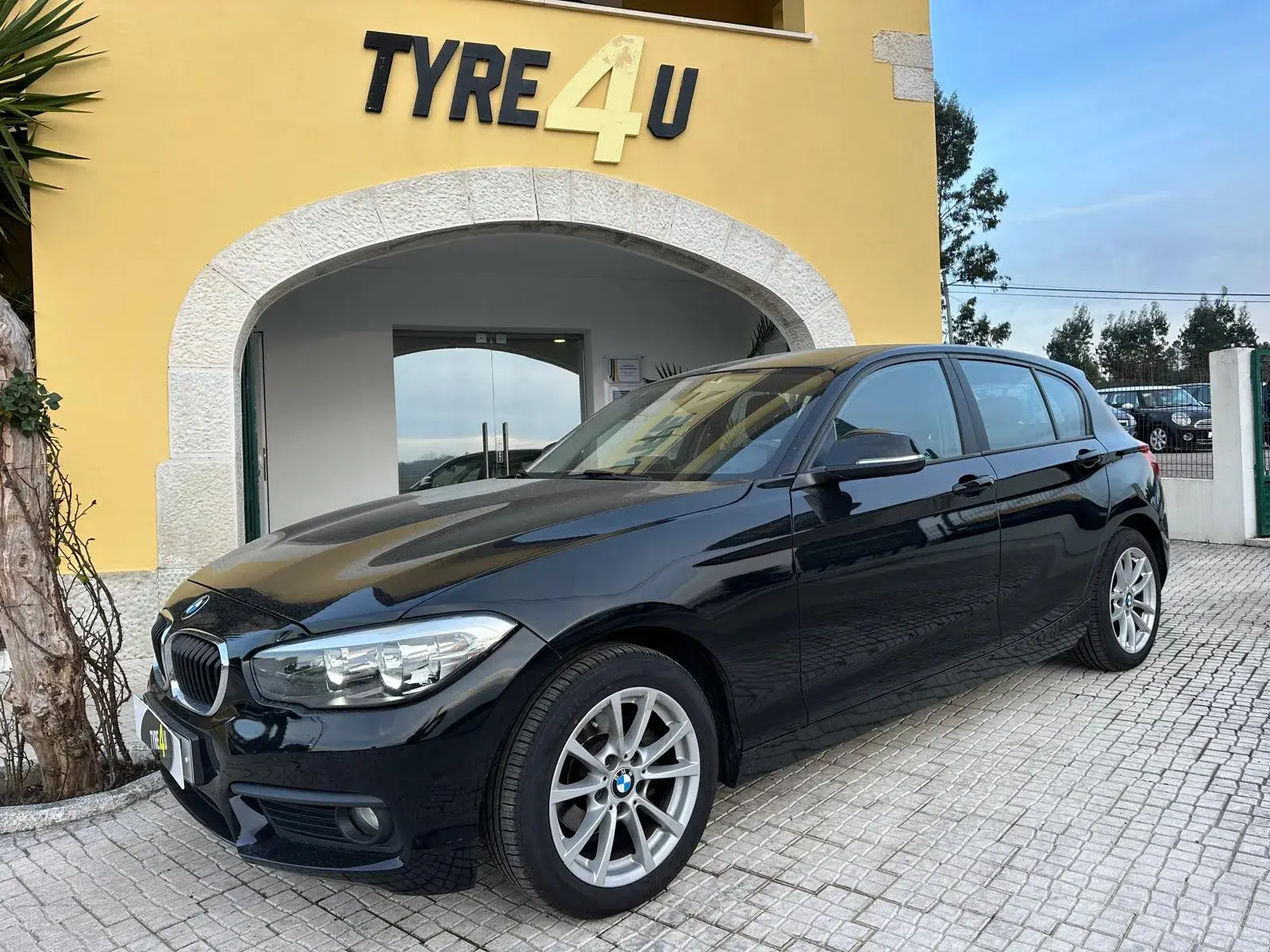 BMW 116 d Advantage 1