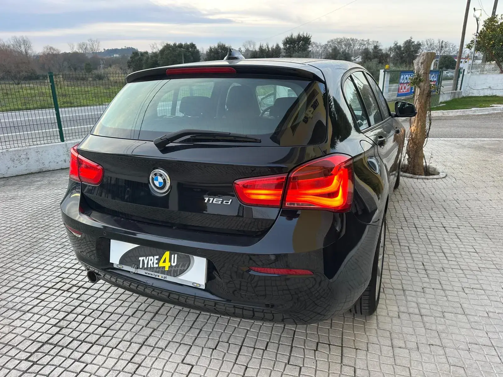 BMW 116 d Advantage 6