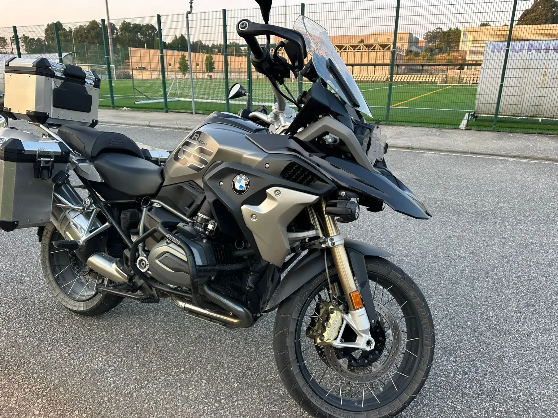 BMW 120 GS R Sport 10