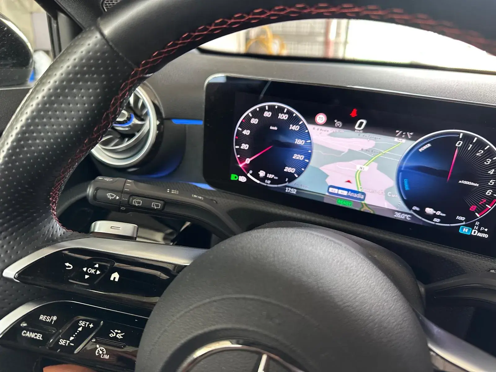 Mercedes-Benz A 250 e AMG Line 25