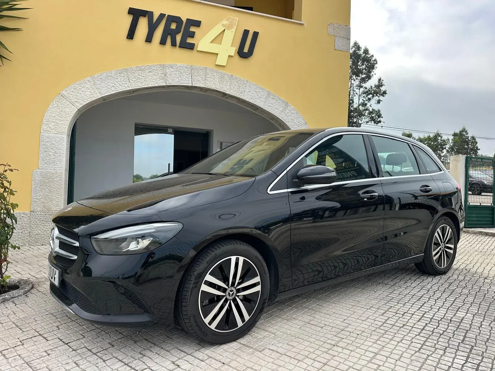 Mercedes-Benz B 250 e Style Plus 7