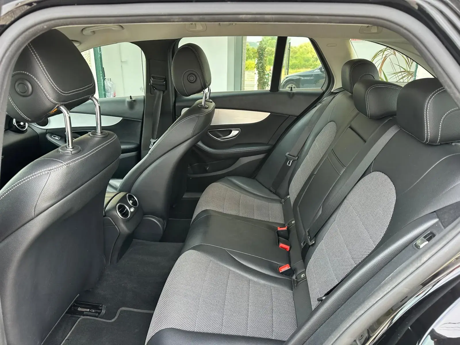 Mercedes-Benz C 200 d Avantgarde Aut. 11