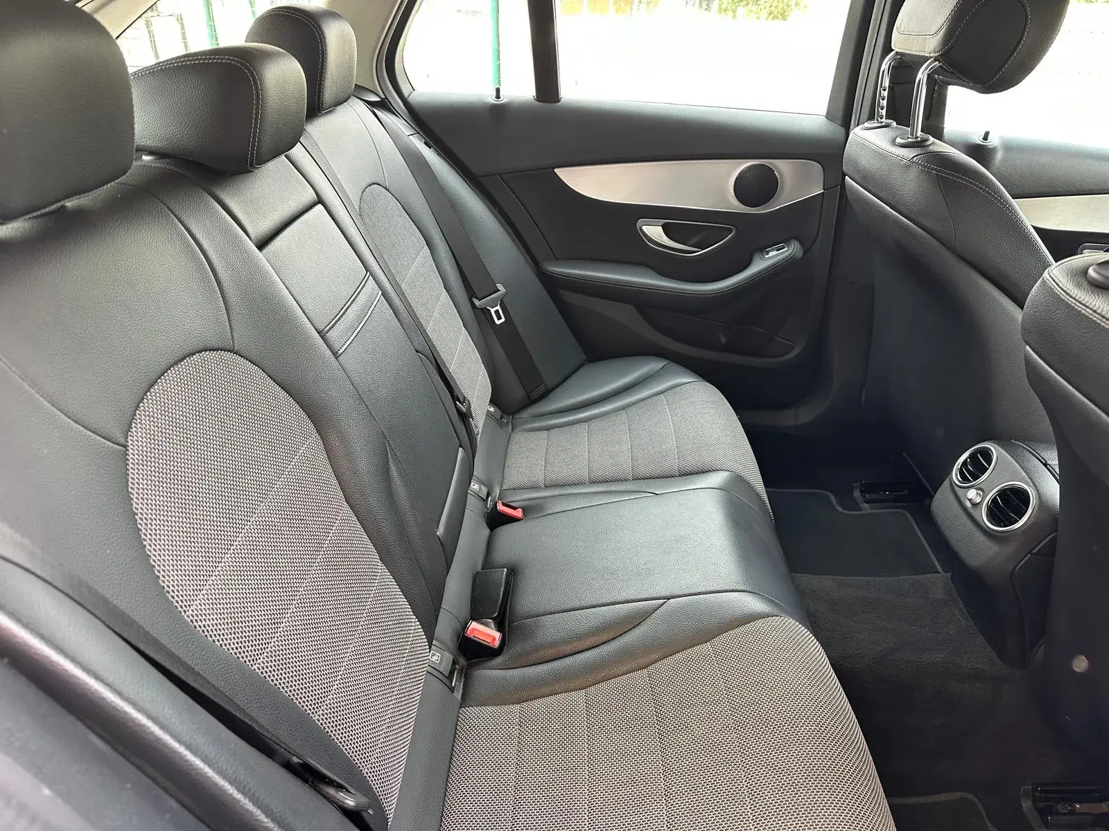 Mercedes-Benz C 200 d Avantgarde Aut. 14
