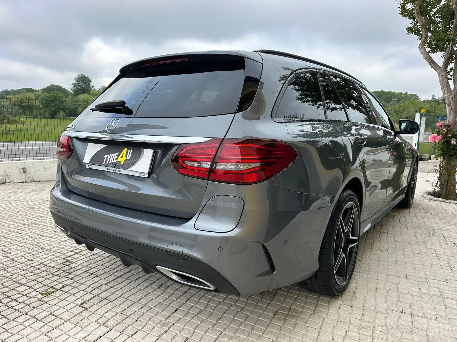 Mercedes-Benz C 300 de T 9G-TRONIC AMG Line 8