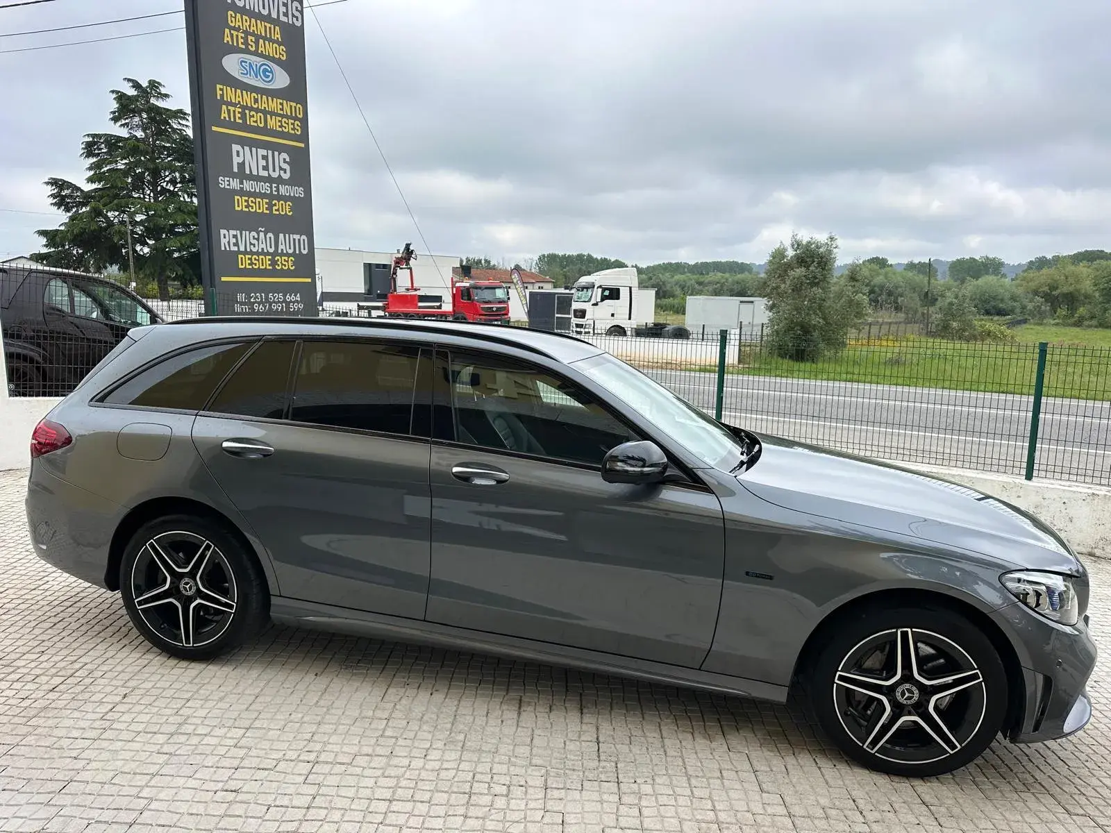 Mercedes-Benz C 300 de T 9G-TRONIC AMG Line 10