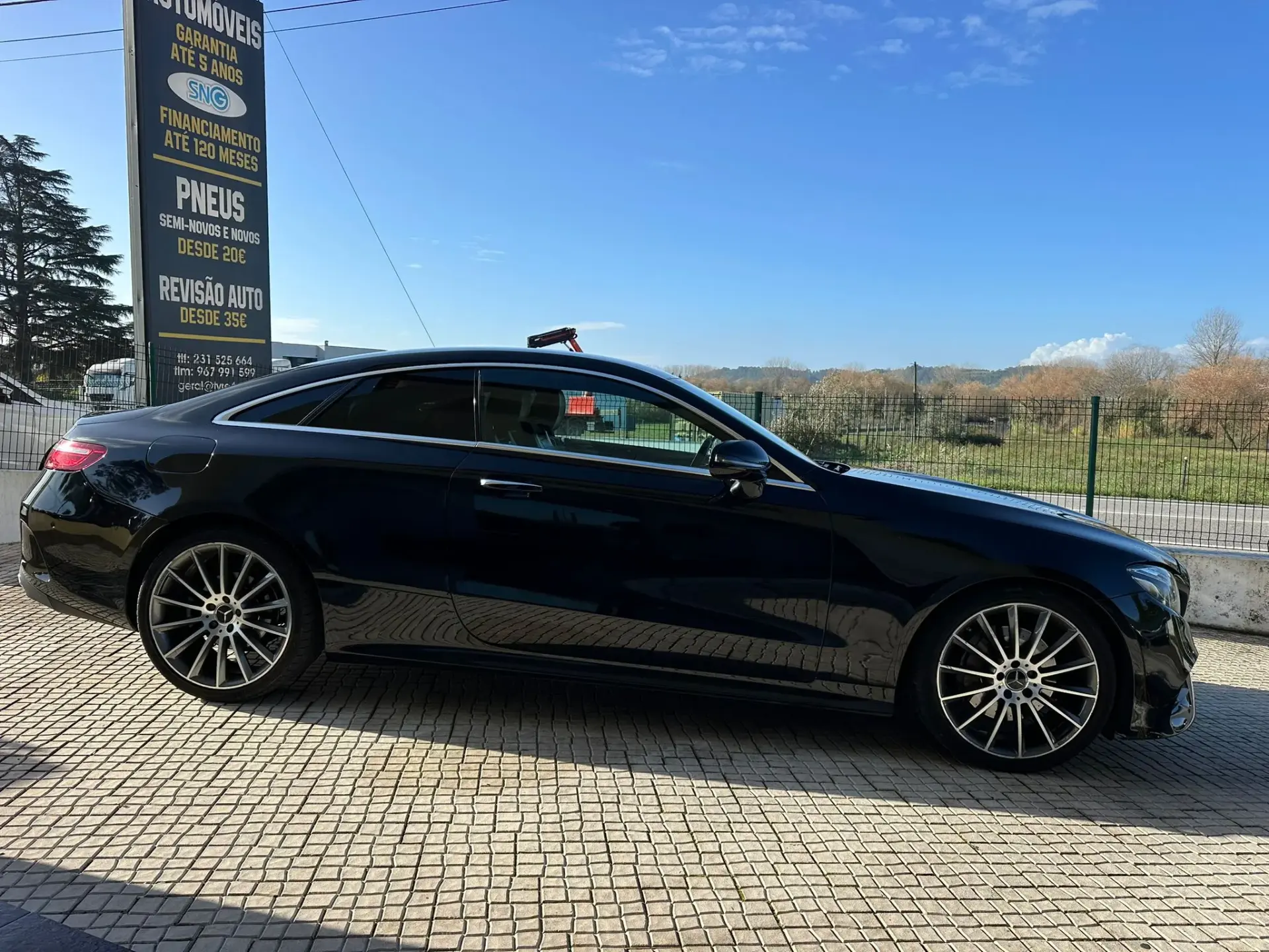 Mercedes-Benz E 250 AMG 9