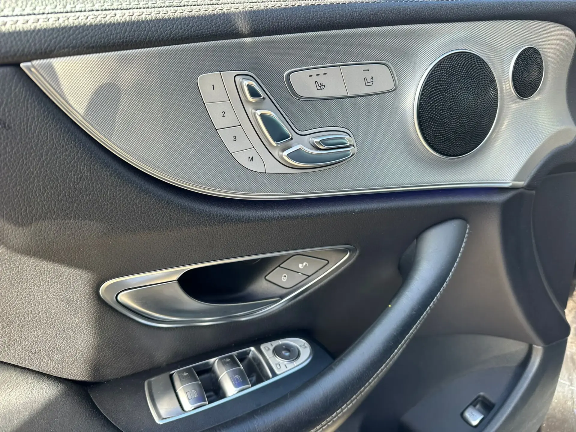 Mercedes-Benz E 250 AMG 17